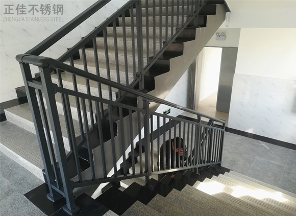 护栏华体会官方网页版方管2